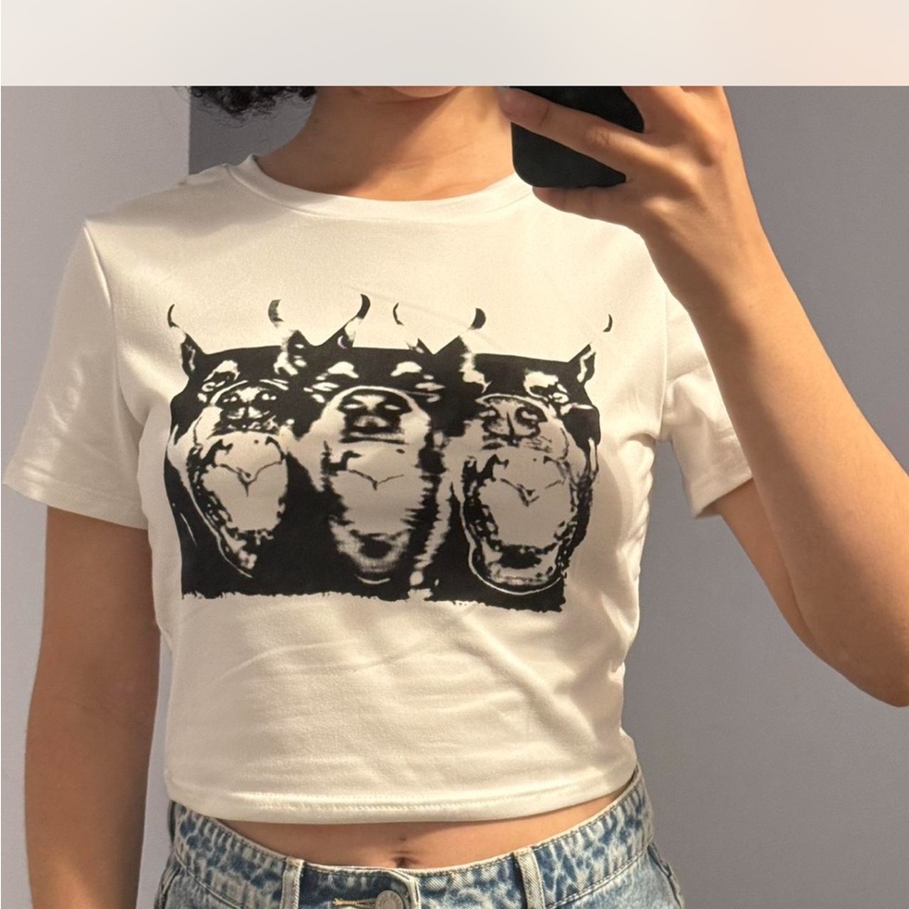 SHEIN White Graphic Crop Top